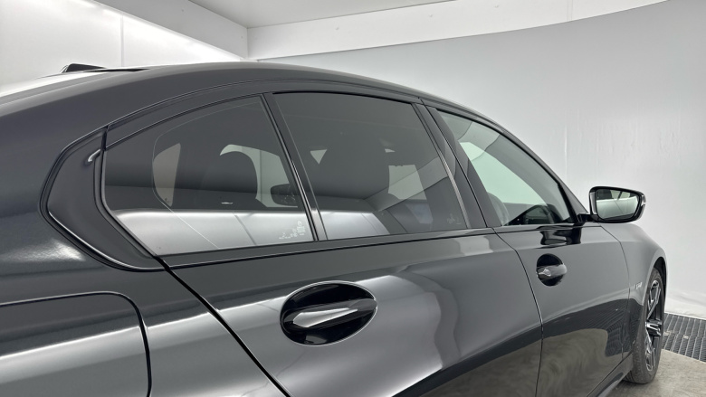 BMW 3 Series 330e M Sport 4dr Step Auto Saloon